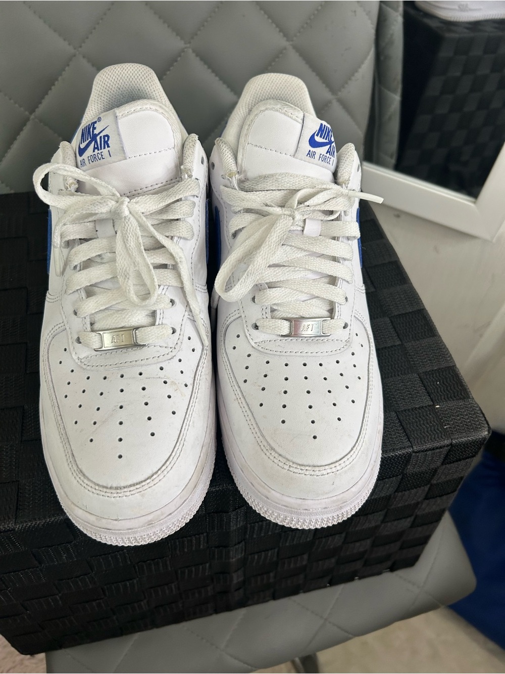 Nike Kids White and Blue Low-Top Sneakers